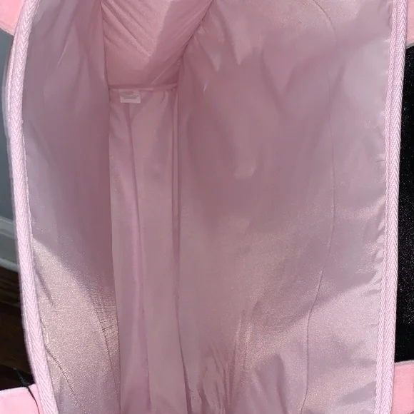 🔥🔥🆕- Juicy Couture Light Pink Bow-Patterned Beach Tote with Bathing Suit Bag - Picture 11 of 15